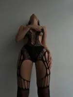 საღამოს თეთრეული , ინტიმური სამოსი , კრინის დეტალებით გაფორმებული თეთრეული , რკინებიანი ბოდე ბოდისთოქინგი , შავის და ჯაჭვის კომბინაცია , ტანზე გამოყვანილი ინტიმური სტილი , თამამი სტილი , ლამაზი სილუეტი , ღია ზურგი , ბადისებრი თეთრეული , მჭიდრო და ელასტიური ბოდი , მდიდრული თეთრეული , ფანტაზიური დიზაინი , შავი ბოდისთოქინგი , ტანზე გამოყვანილი ბოდი , სექსუალური ბოდისთოქინგი , ქალის ინტიმური სამოსი , ვნებიანი თეთრეული , უნიკალური დიზაინი , ელეგანტური ბოდი , ვენერა მორიელში, venus in scorpio , bodystocking , სექსშოპი , სექსუალური სამოსი , სექსუალური თეთრეული , ინტიმური თეთრეული ,