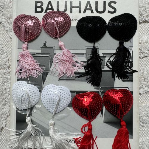 დვრილების წებოვანი აქსესუარები