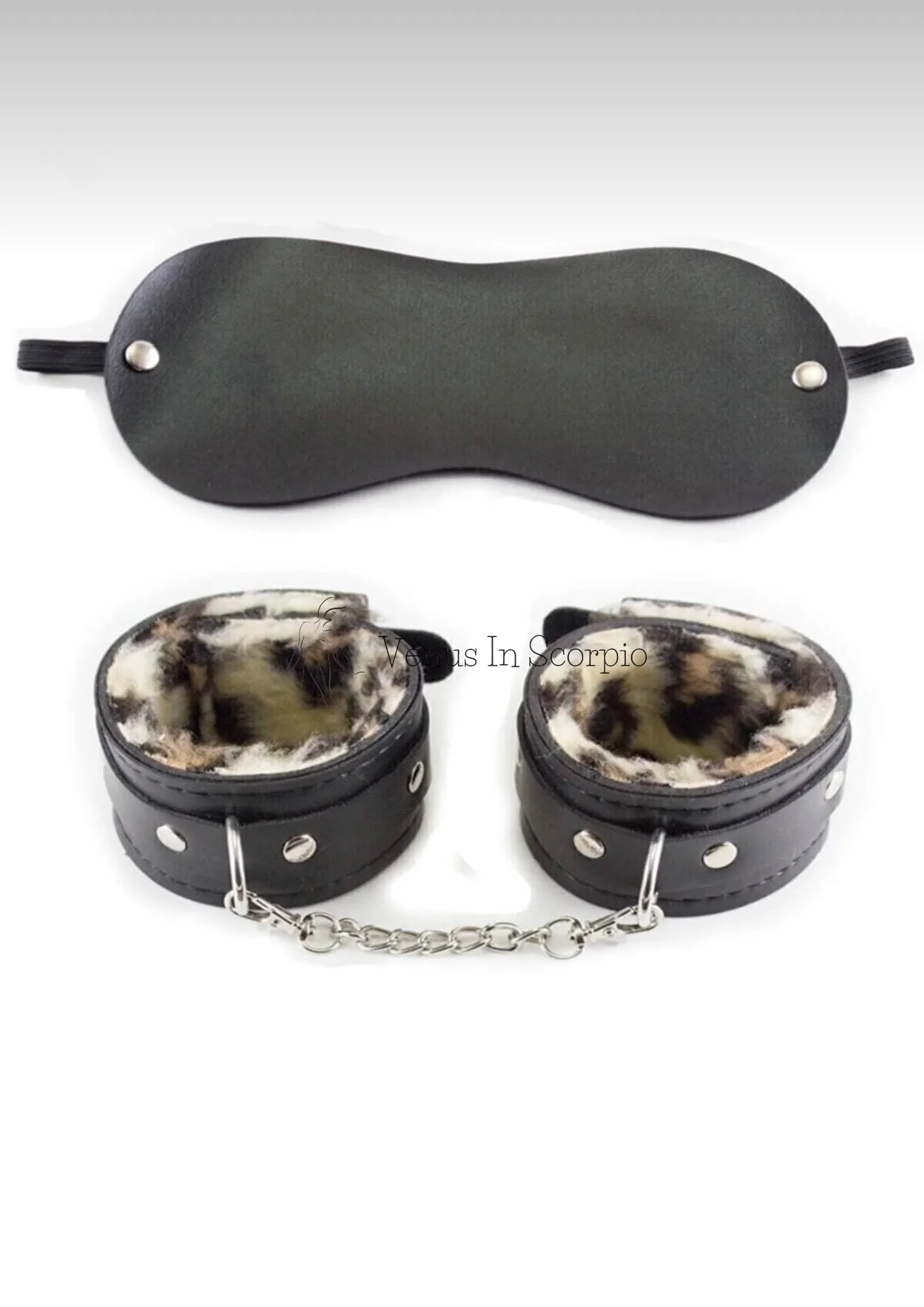 ტყავის აქსესუარების მინი სეტი