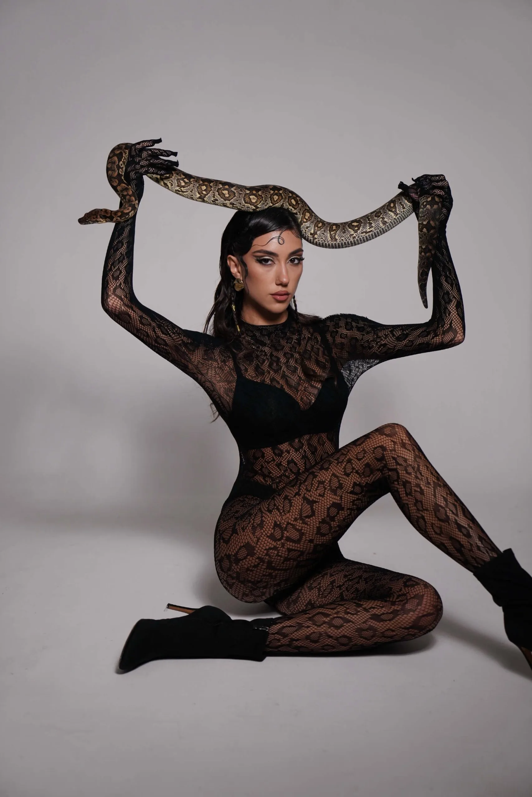 ვენერა მორიელში , venus in scorpio , sexshop , sex shop georgia , venus in scorpio , ვენერა მორიელში , თაიგერ პრინტი , სთოქინგი , sexshop georgia , cosplay georgia , ბადე კოლგოტი , ბადის კალგოტკა ,