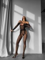 საღამოს თეთრეული , ინტიმური სამოსი კრისტალებით გაწყობილი თეთრეული , თვლებით გაწყობილი ბოდისთოქინგი , შავის და თვლების კომბინაცია , ტანზე გამოყვანილი ინტიმური სტილი , თამამი სტილი , ლამაზი სილუეტი , ღია ზურგი , ბადისებრი თეთრეული , მჭიდრო და ელასტიური ბოდი , მდიდრული თეთრეული , ფანტაზიური დიზაინი , შავი ბოდისთოქინგი , კრისტალებიანი დიზაინი , თვლებიანი თეთრეული , ტანზე გამოყვანილი ბოდი , სექსუალური ბოდისთოქინგი , ქალის ინტიმური სამოსი , ვნებიანი თეთრეული , უნიკალური დიზაინი , ელეგანტური ბოდი, თვლებიანი შავი ბოდი , ვენერა მორიელში, venus in scorpio , სექსშოპი, სექსუალური სამოსი , სექსუალური თეთრეული , ინტიმური თეთრეული ,